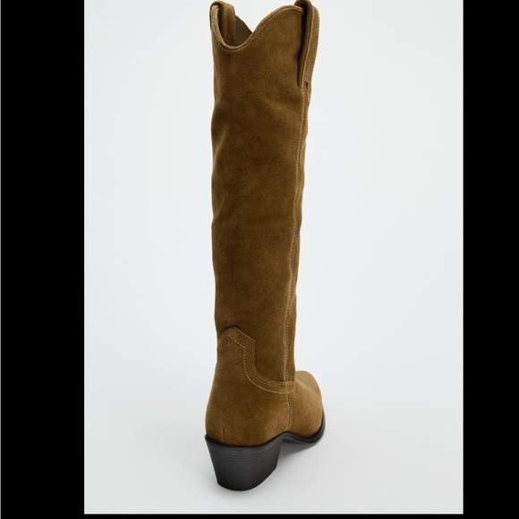 Stylish Suede Heeled Boots - Picture 4 of 9